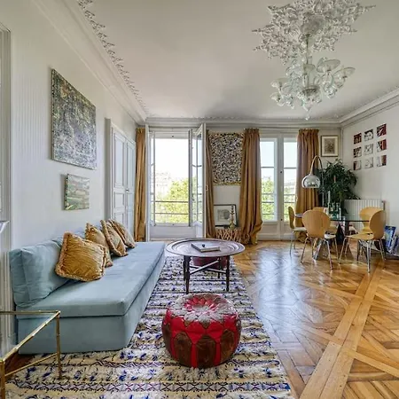 Saint Louis Luxury Paris