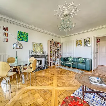 Av Experiences - Saint Louis Luxury * Parigi